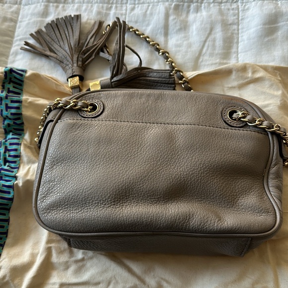 Tori Burch crossbody purse - Picture 2 of 4
